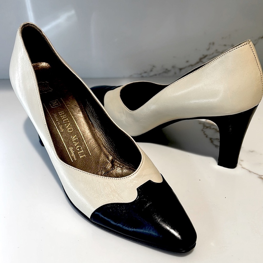 Beautiful DESIGNER BRUNO MAGLI From Italy